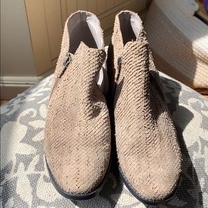 Textured Suede Taupe Eileen Fisher boots